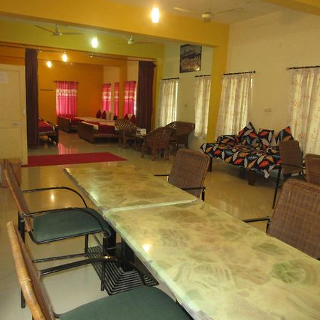 Kstdc Hotel Mayura Velapuri Belur Esterno foto