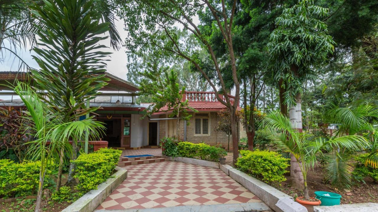 Kstdc Hotel Mayura Velapuri Belur Esterno foto