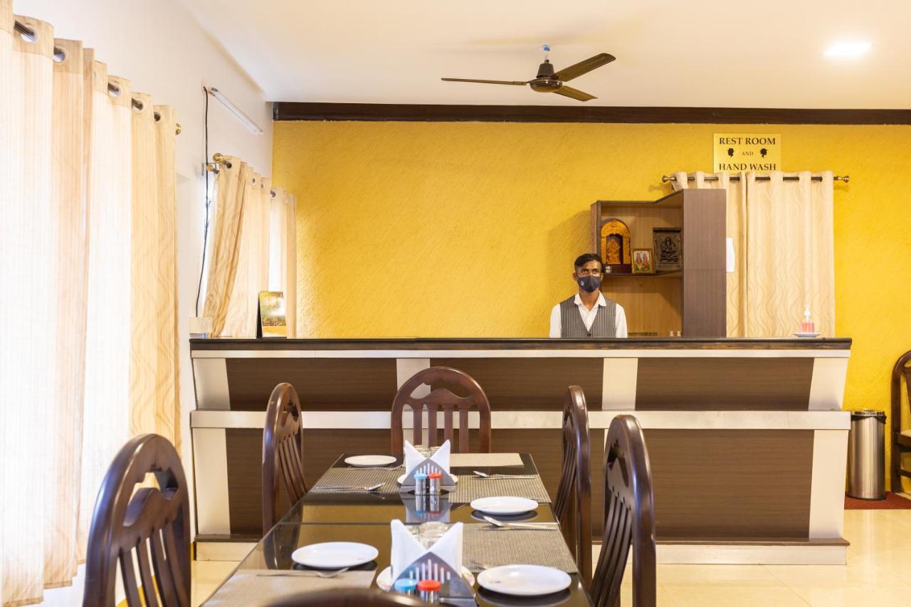Kstdc Hotel Mayura Velapuri Belur Esterno foto
